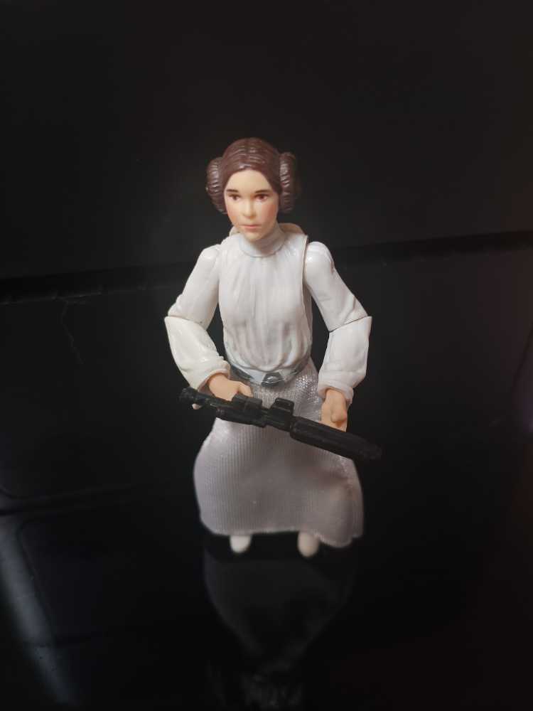 Princess Leia Organa (VOTC) - Hasbro (A New Hope) action figure collectible - Main Image 3