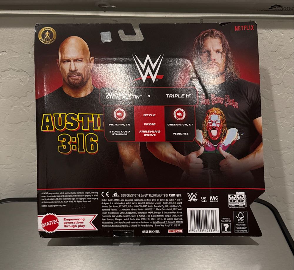 Stone Cold Steve Austin & Triple H Netflix Raw - Mattel action figure collectible [Barcode 194735198313] - Main Image 2