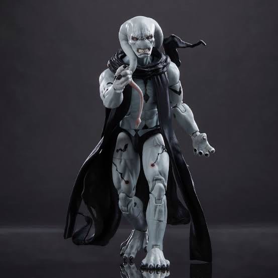 Gorr - Hasbro action figure collectible - Main Image 2