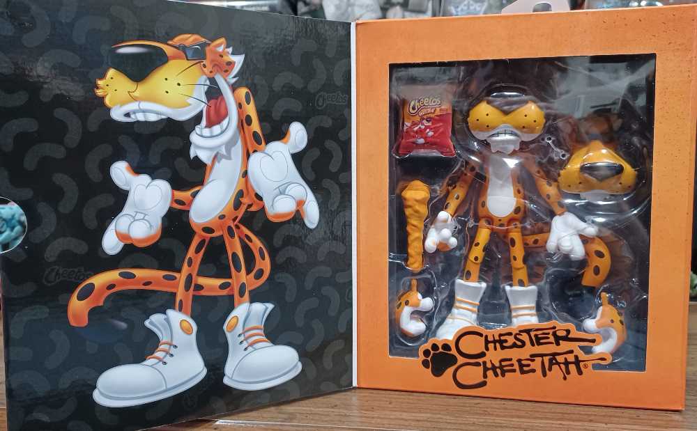Chester Cheetah - Celebrity (Mascot) action figure collectible [Barcode 801310340486] - Main Image 3