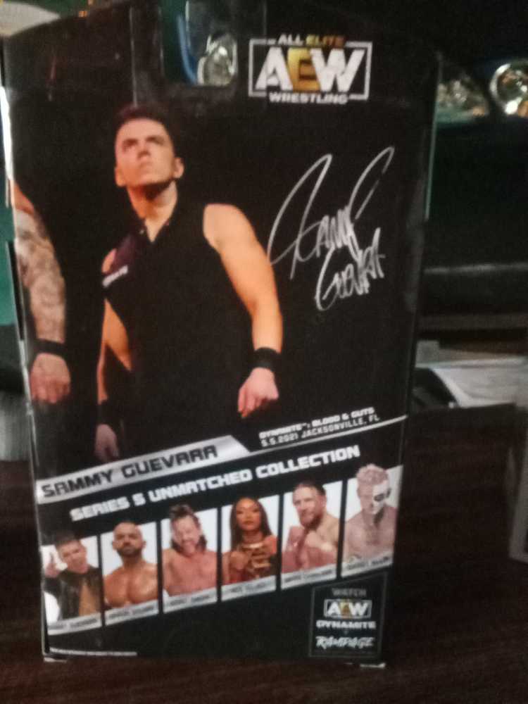 Sammy Guevara - City - Civilians (Thug) action figure collectible [Barcode 191726431350] - Main Image 2