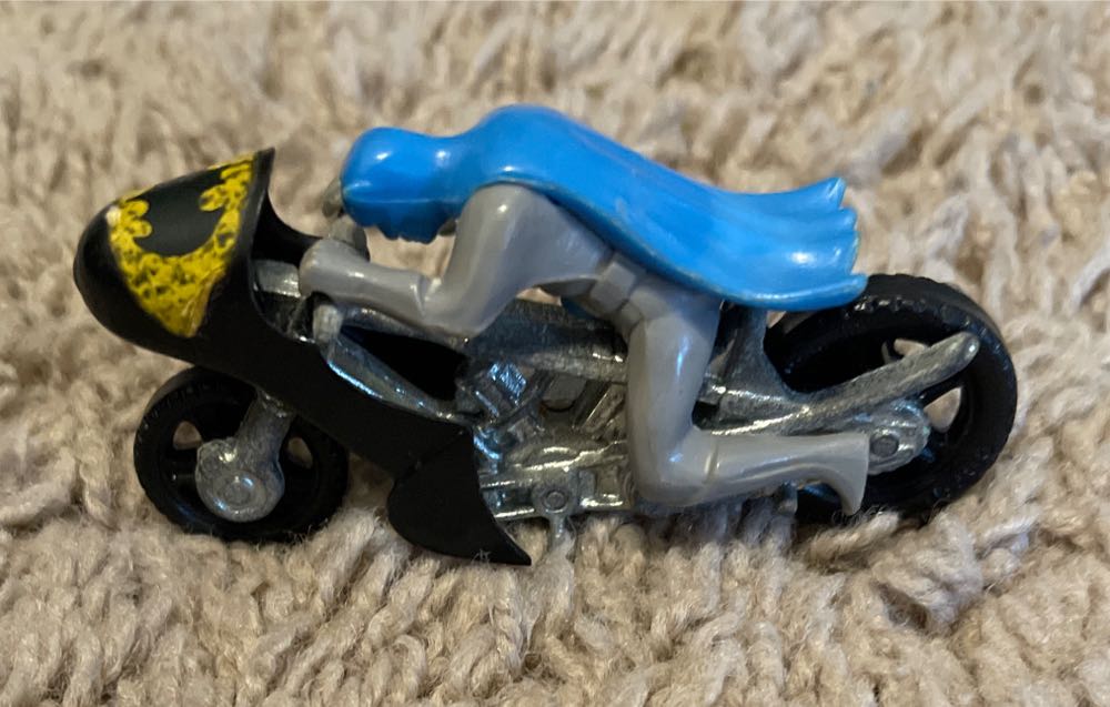 Batcycle - Corgi action figure collectible - Main Image 2
