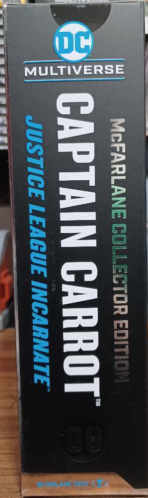 Captain Carrot Platinum - McFarlane Toys (DC Multiverse) action figure collectible [Barcode 787926170146] - Main Image 3