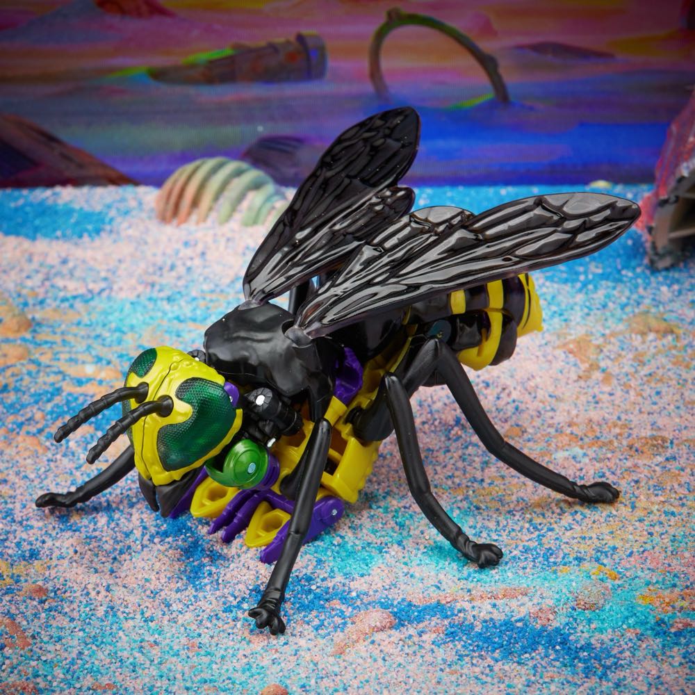 Transformers: Buzzsaw - Hasbro (Transformers Legacy) action figure collectible - Main Image 2