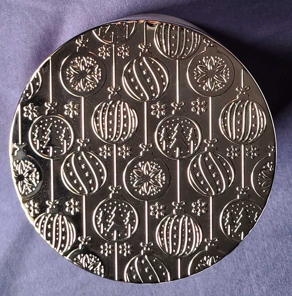 CANDLE: Christmas Bath & Bodyworks Candy Cane Colada 2023 - Bath & Bodyworks Candle (Christmas Candles) action figure collectible [Barcode 667559116684] - Main Image 3