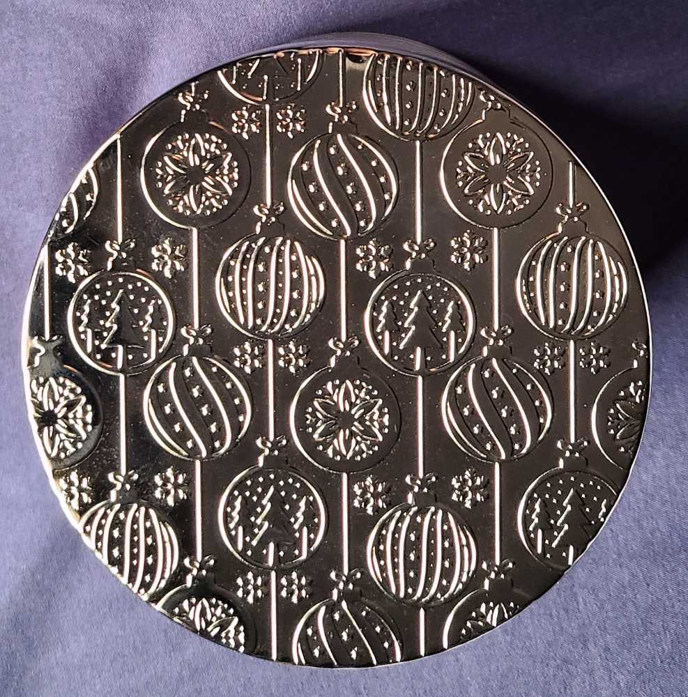 CANDLE: Christmas Bath & Bodyworks The Perfect Christmas 2023 - Bath & Bodyworks Candle (Christmas Candles) action figure collectible [Barcode 667559116189] - Main Image 4