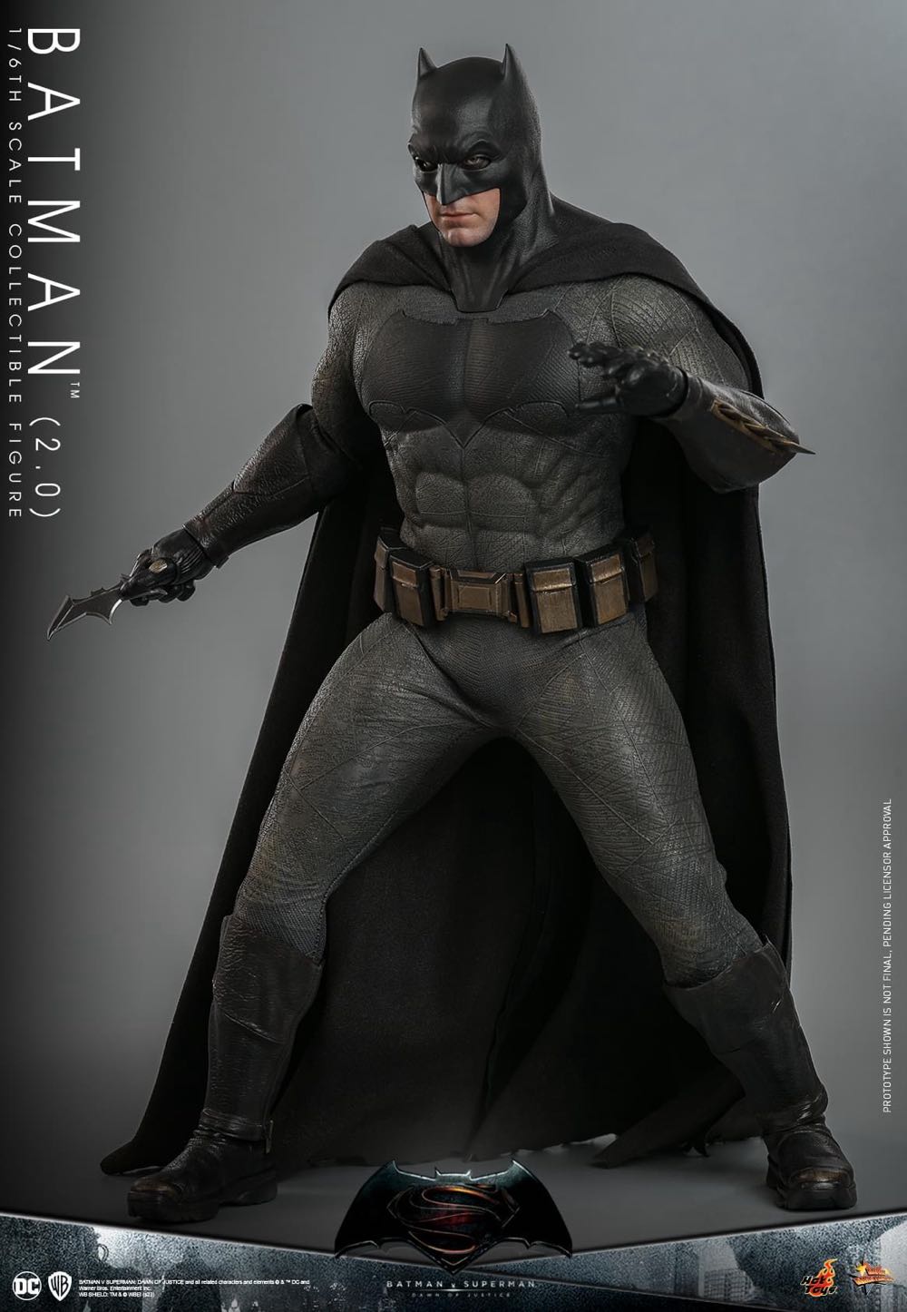 Batman (2.0) - Hot Toys (Batman vs Superman Dawn of justice) action figure collectible - Main Image 2