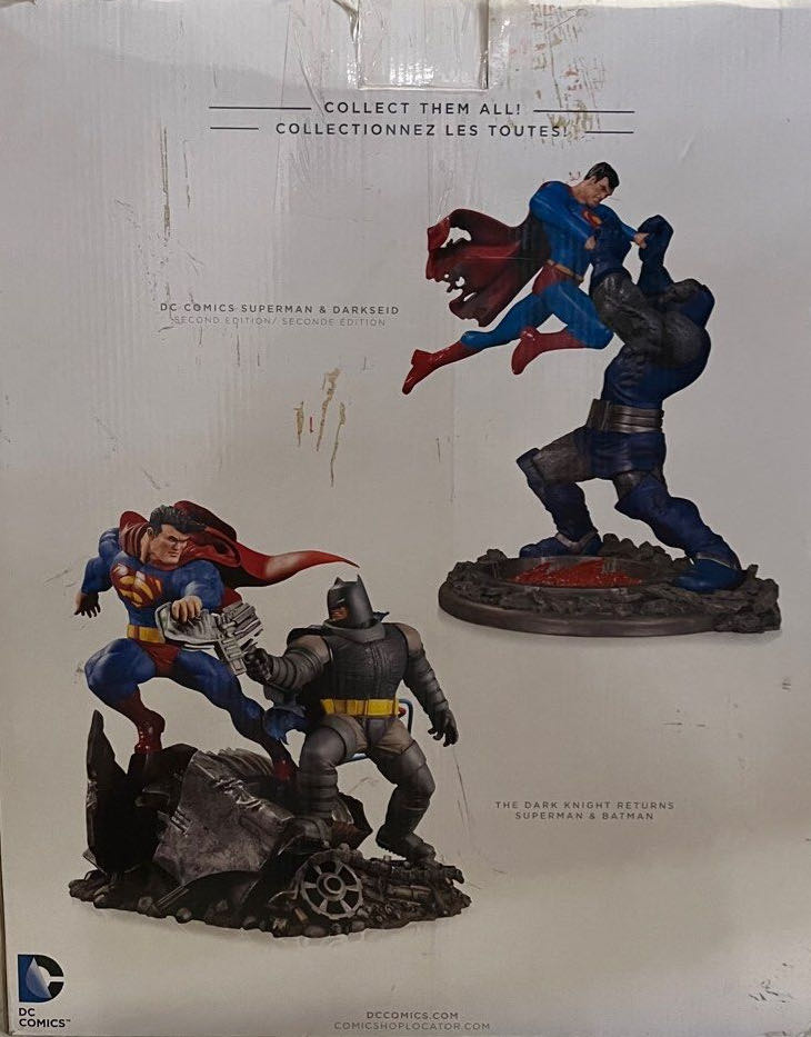 Batman The Dark Knight Returns A Call To Arms Statue - Dc Collectables (Dc Collectibles The Dark Knight Returns) action figure collectible [Barcode 761941325224] - Main Image 2