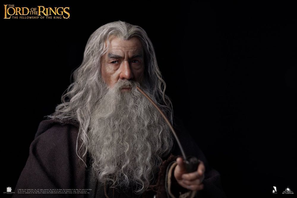 Gandalf the Grey - Queen Studios (The Lord Of The Rings) action figure collectible [Barcode 6972662531083] - Main Image 3