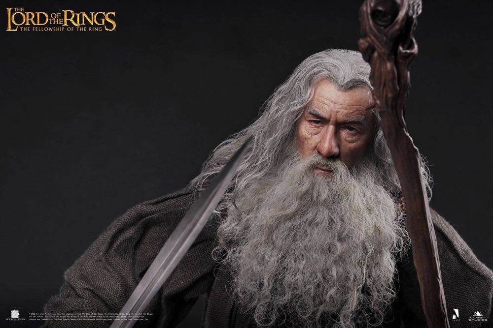 Gandalf the Grey - Queen Studios (The Lord Of The Rings) action figure collectible [Barcode 6972662531083] - Main Image 4