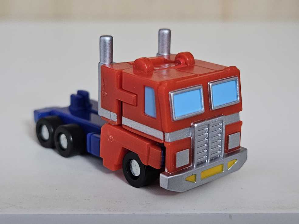 World’s Smallest Transforming Optimus Prime  action figure collectible - Main Image 2