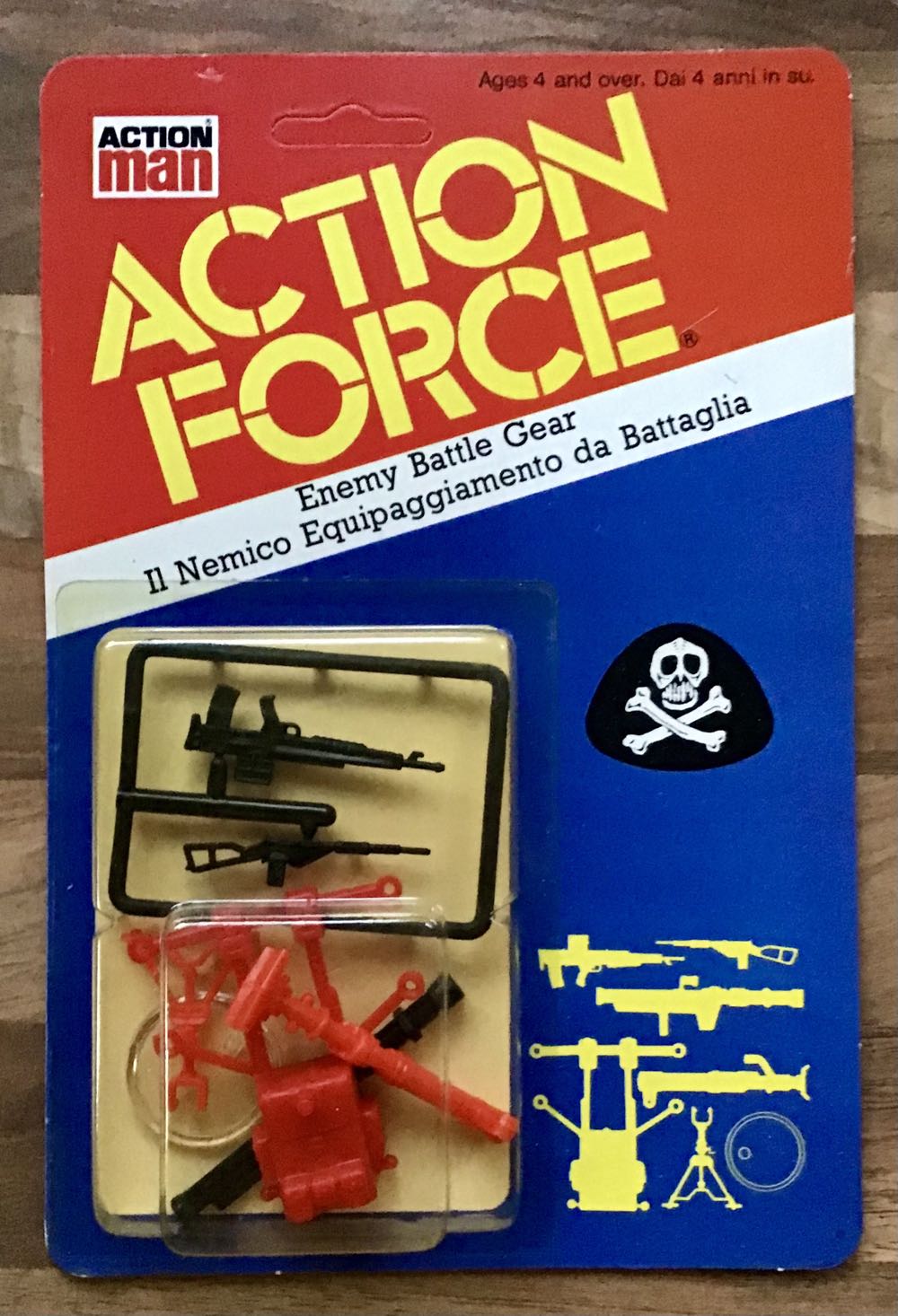 RED SHADOWS - ENEMY BATTLE GEAR / IL NEMICO EQUIPAGGIAMENTO DA BATTAGLIA - Palitoy (Red shadows / The Enemy) action figure collectible - Main Image 2