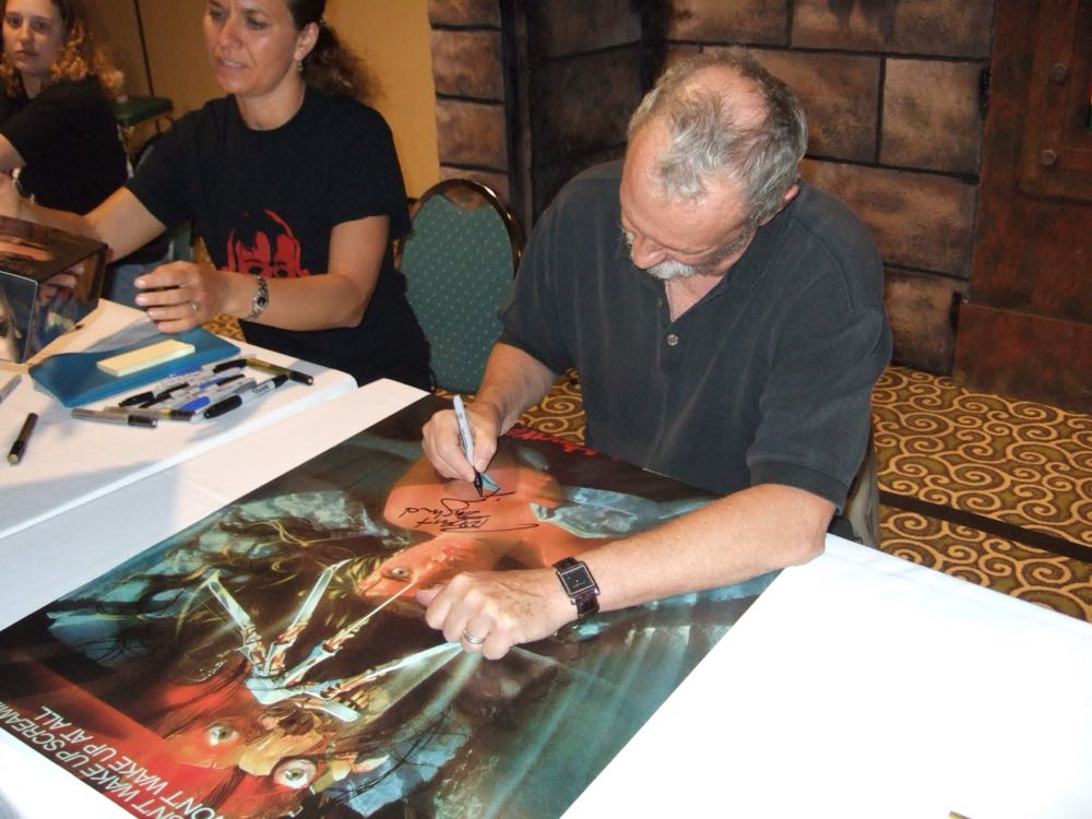 Poster 24x36: A Nightmare On Elm Street   (A Nightmare On Elm Street) action figure collectible - Main Image 3