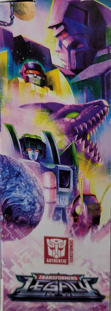 Knockout - Hasbro (Legacy) action figure collectible - Main Image 4