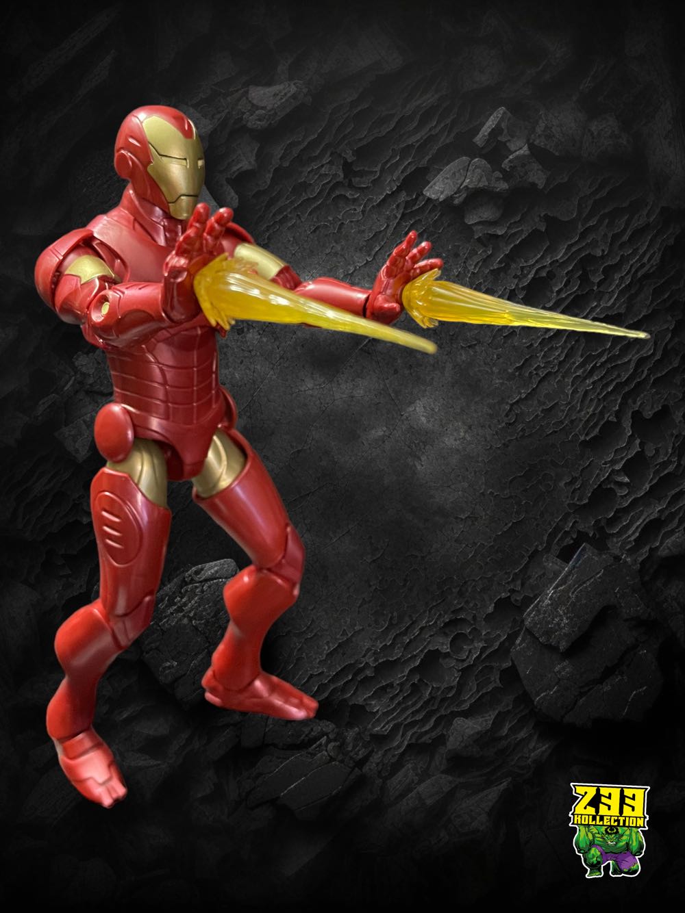 Marvel Legends (2011-????) (75x03) Iron Man  - Hasbro (Marvel Legends Puff Adder Series) action figure collectible - Main Image 2