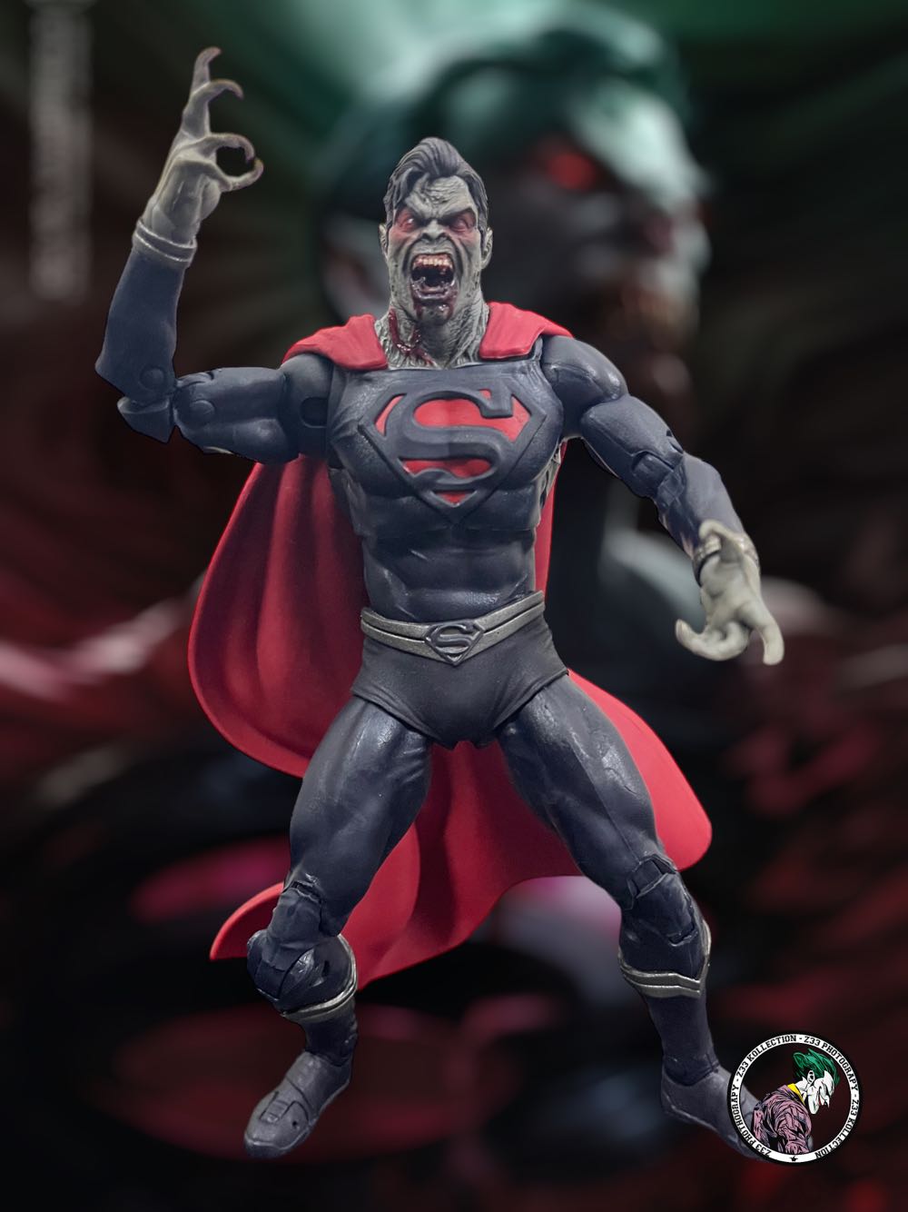 DC Multiverse (GLx50) Superman - McFarlane Toys (DC vs. Vampires) action figure collectible - Main Image 2