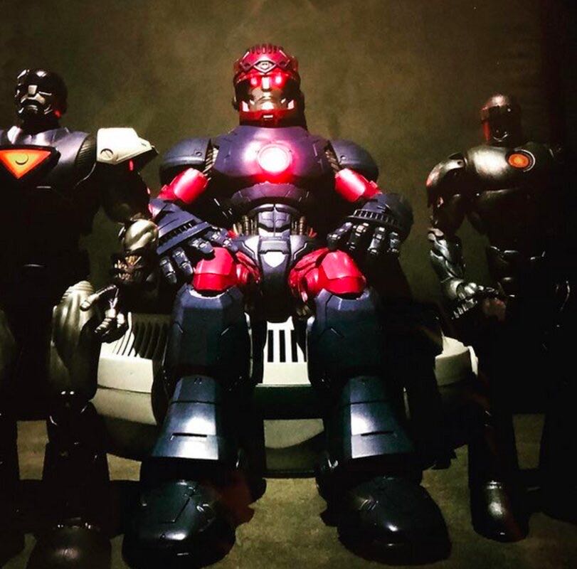 Master Mold - Hasbro (Marvel Legends) action figure collectible - Main Image 2