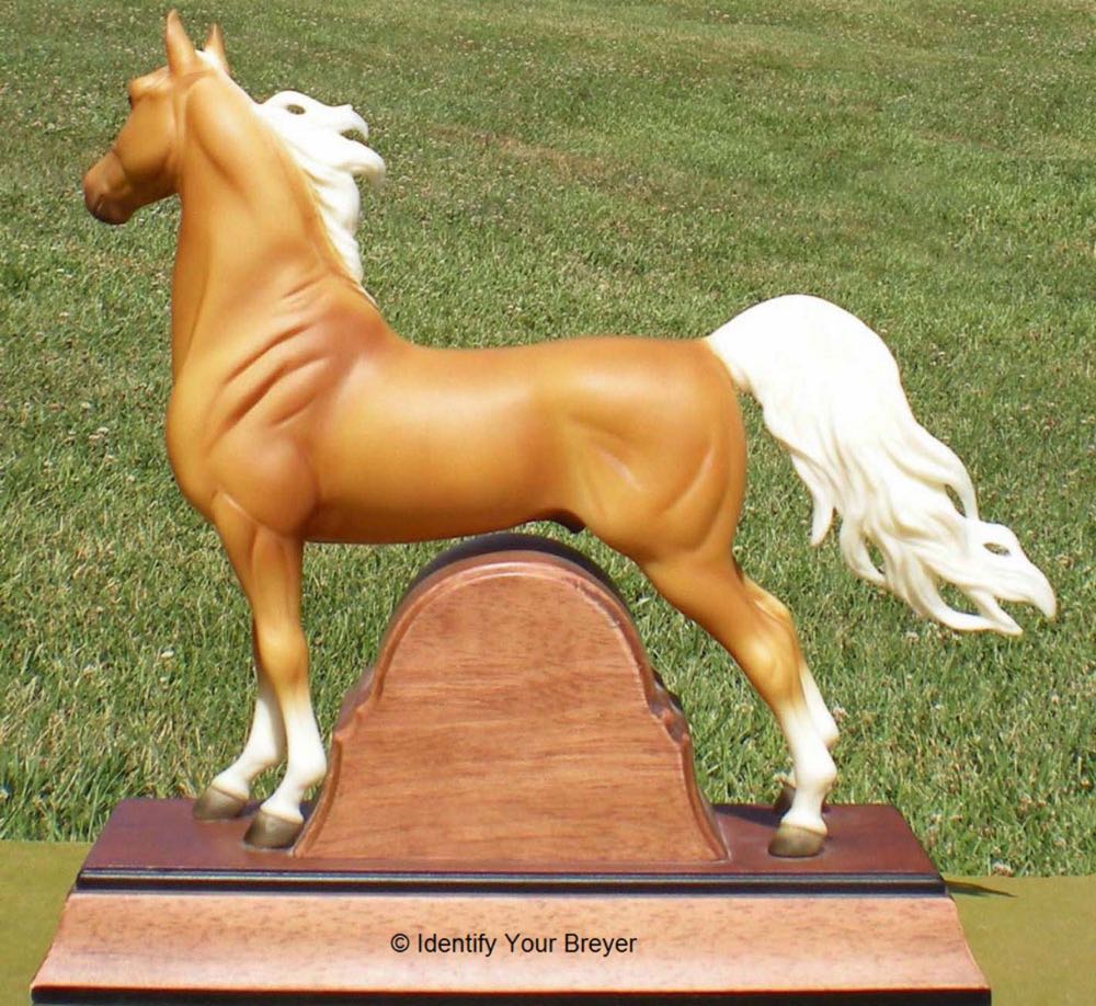 American Saddlebred Stallion 50th Anniversary Mantelpiece Clock - Breyer Horses (Limited Edition) action figure collectible - Main Image 2