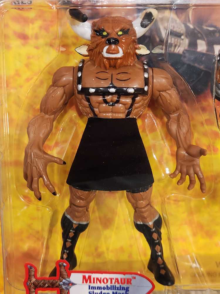 Minotaur - Toy Biz (Hercules: The Legendary Journeys) action figure collectible [Barcode 035112410065] - Main Image 3
