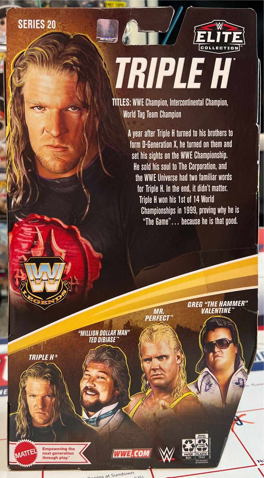 Triple H - Mattel Wwe (WWE) action figure collectible - Main Image 2