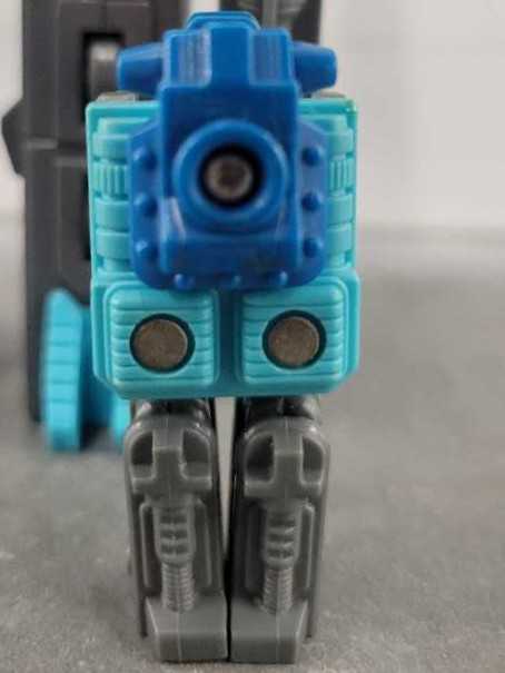 Throttle With Darkwing Powermaster - Hasbro (1988) action figure collectible - Main Image 3