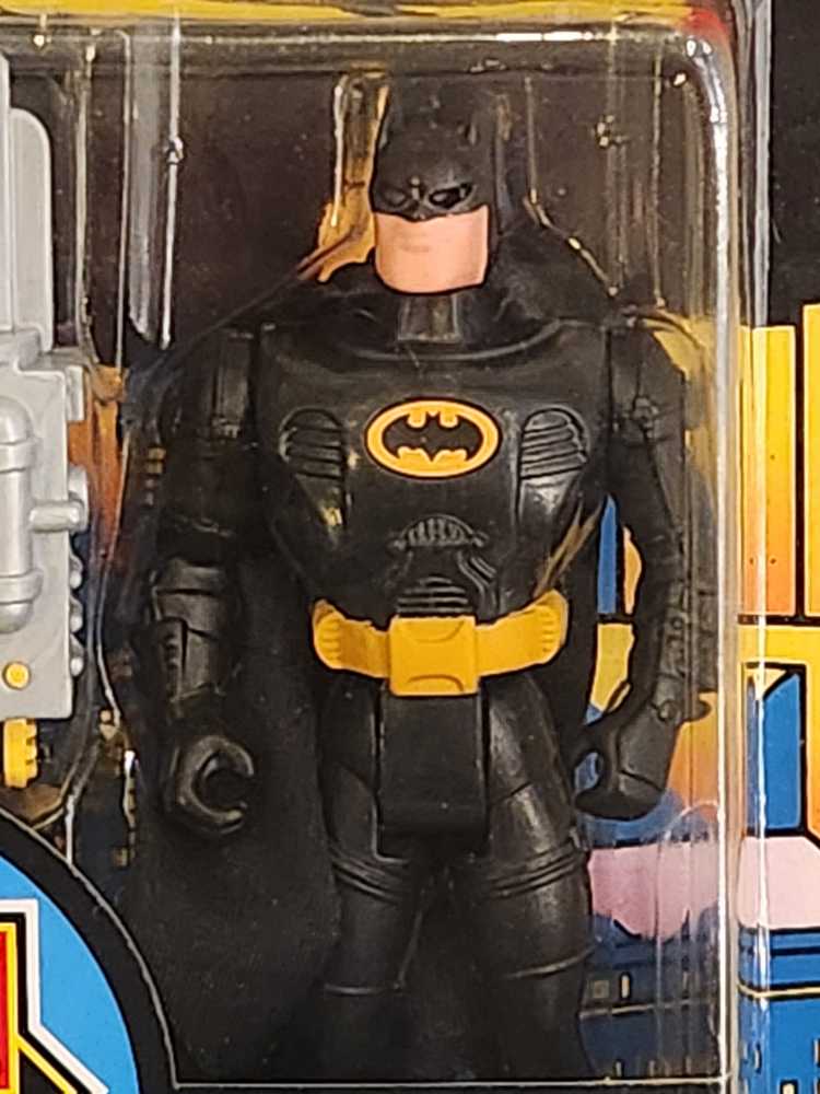 Batman (Power Vision) - Kenner (Batman: The Animated Series) action figure collectible [Barcode 076281636566] - Main Image 3