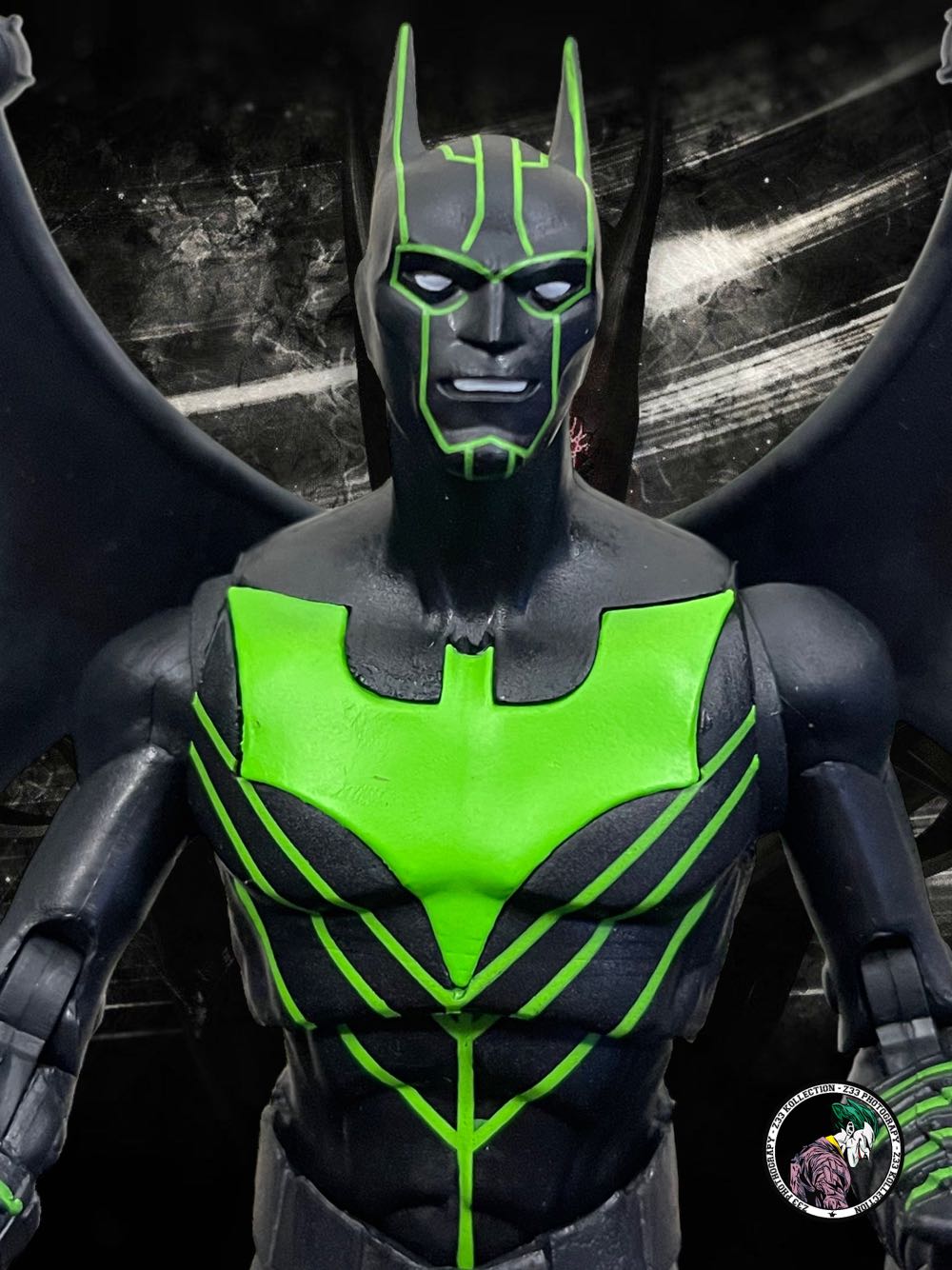 DC Multiverse (BS17x01) Batman Beyond - McFarlane Toys (Batman Beyond 2.0) action figure collectible - Main Image 3