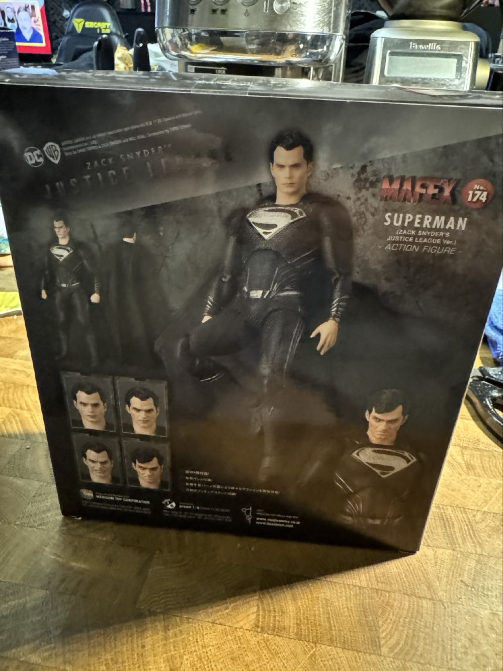 Mafex No. 174 - Zack Snyder’s Justice League - Superman - Mafex Medicom (Justice League Movie) action figure collectible [Barcode 4530956471747] - Main Image 3