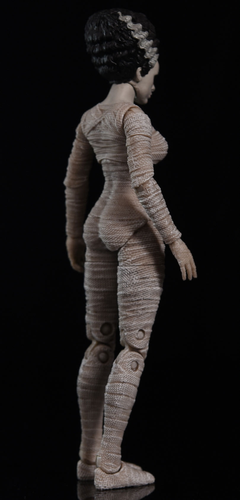 Jada: Bride Of Frankenstein, The - Jada Toys (Universal Monsters) action figure collectible - Main Image 3