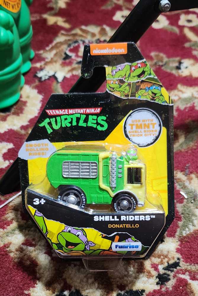 Teenage Mutant Ninja Turtles Shell Riders Set Of 4 Leonardo, Michelangelo, Raphael, Donatello  - Funrise action figure collectible [Barcode 021664710289] - Main Image 4