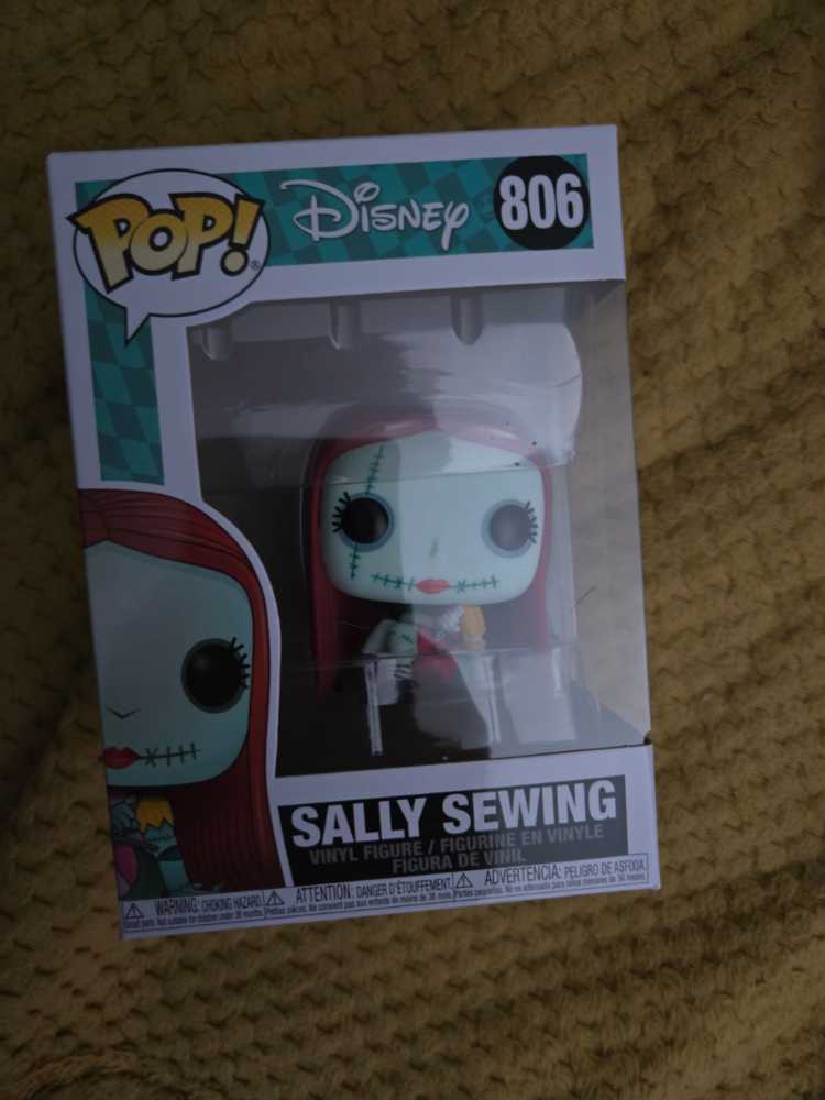 Funko Pop! Disney: The Nightmare Before Christmas Sally Sewing # 806  action figure collectible [Barcode 889698481809] - Main Image 2