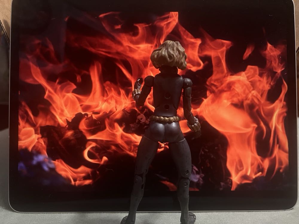 Black Widow Series 8 Variant (Short Hair) - Hasbro (Legends) (Marvel Legends) action figure collectible - Main Image 3
