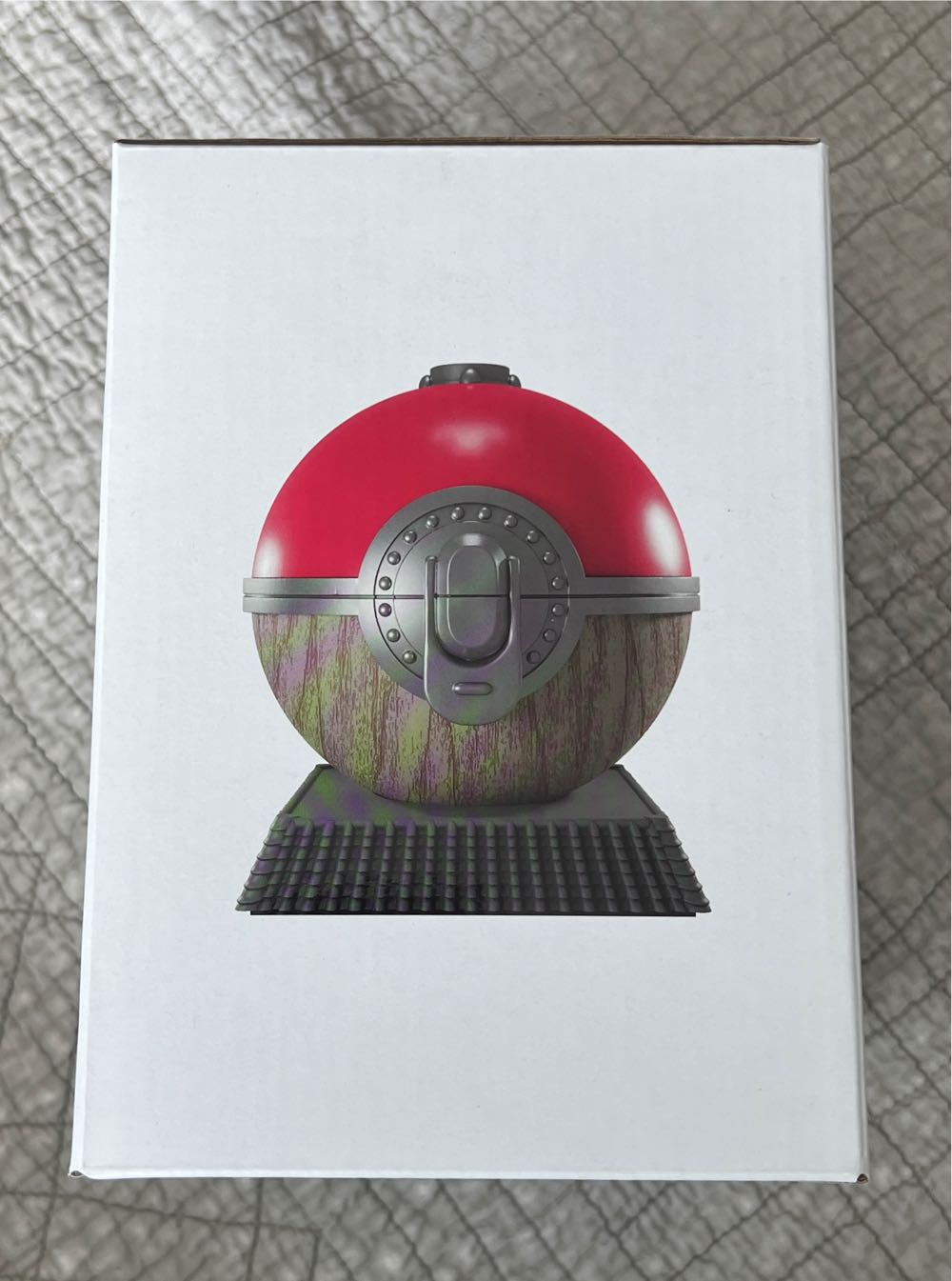 Pokémon Legend Arceus Poké Ball Replica Figurine - Creatures Inc. (Pokémon) action figure collectible [Barcode 820650946714] - Main Image 3
