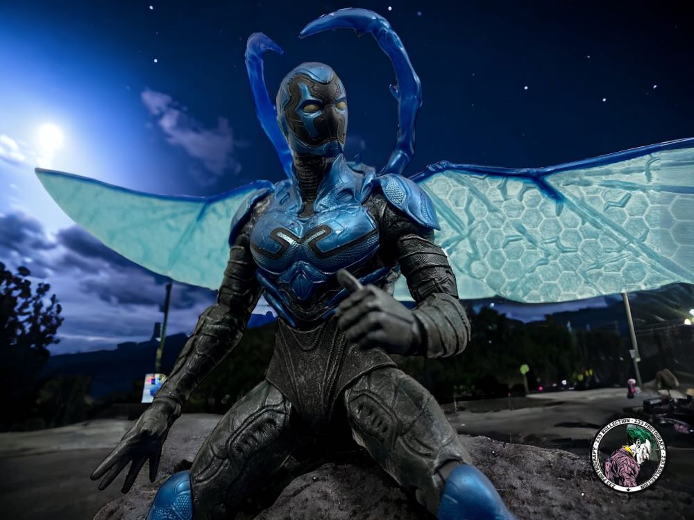DC Multiverse (2023) (12x02) Blue Beetle - McFarlane Toys (Blue Beetle Movie (2023)) action figure collectible - Main Image 2
