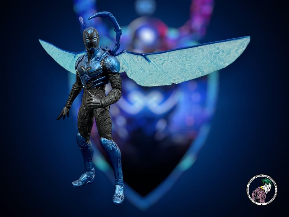 DC Multiverse (2023) (12x02) Blue Beetle - McFarlane Toys (Blue Beetle Movie (2023)) action figure collectible - Main Image 3