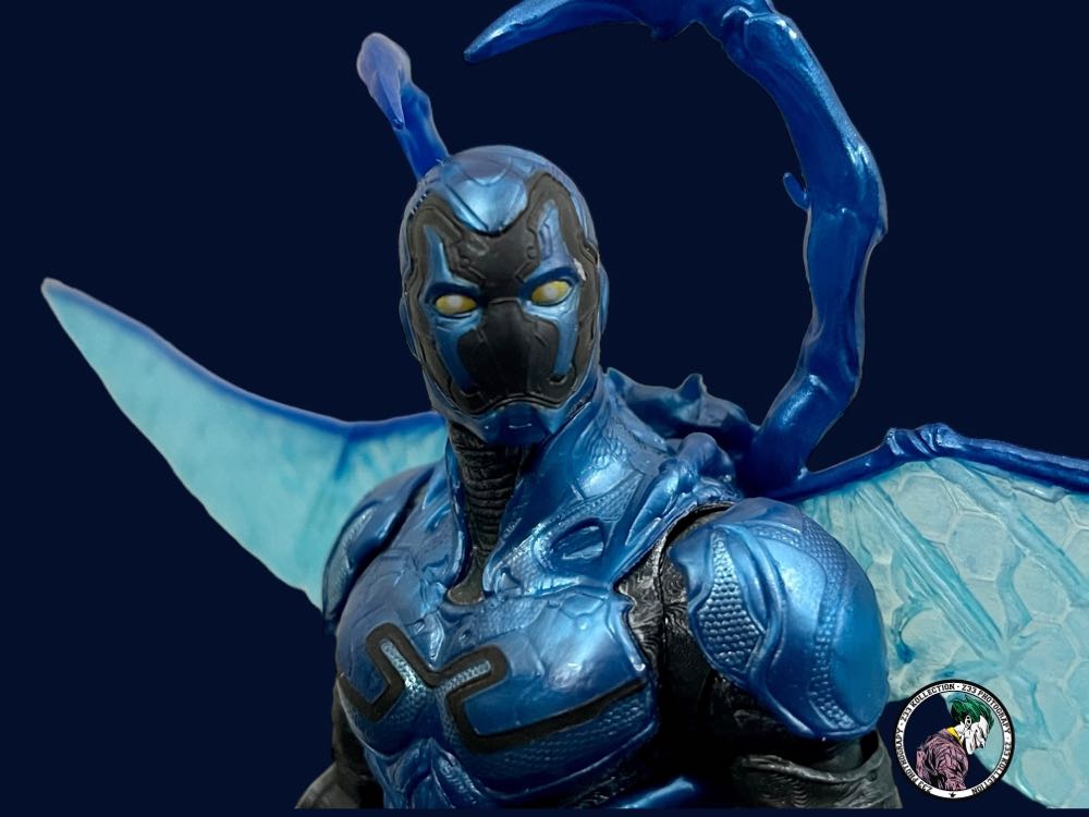 DC Multiverse (2023) (12x02) Blue Beetle - McFarlane Toys (Blue Beetle Movie (2023)) action figure collectible - Main Image 4