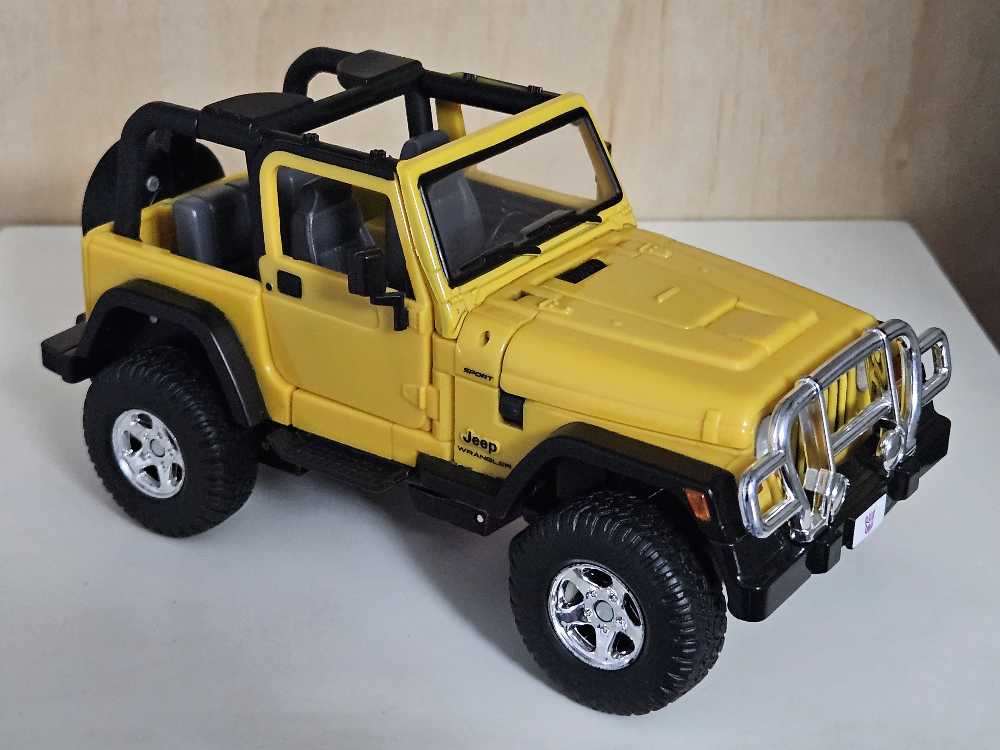 Alternators: Swindle - Hasbro (Transformers Alternators) action figure collectible - Main Image 2