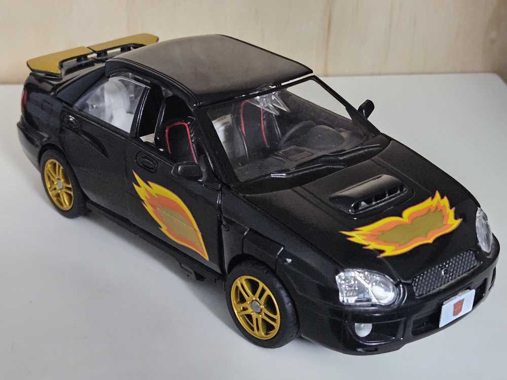 Alternators: Ricochet - Hasbro (Transformers Alternators) action figure collectible - Main Image 2