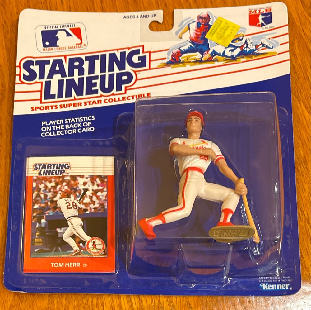 Bullseye Dressed As John Hammond (178)