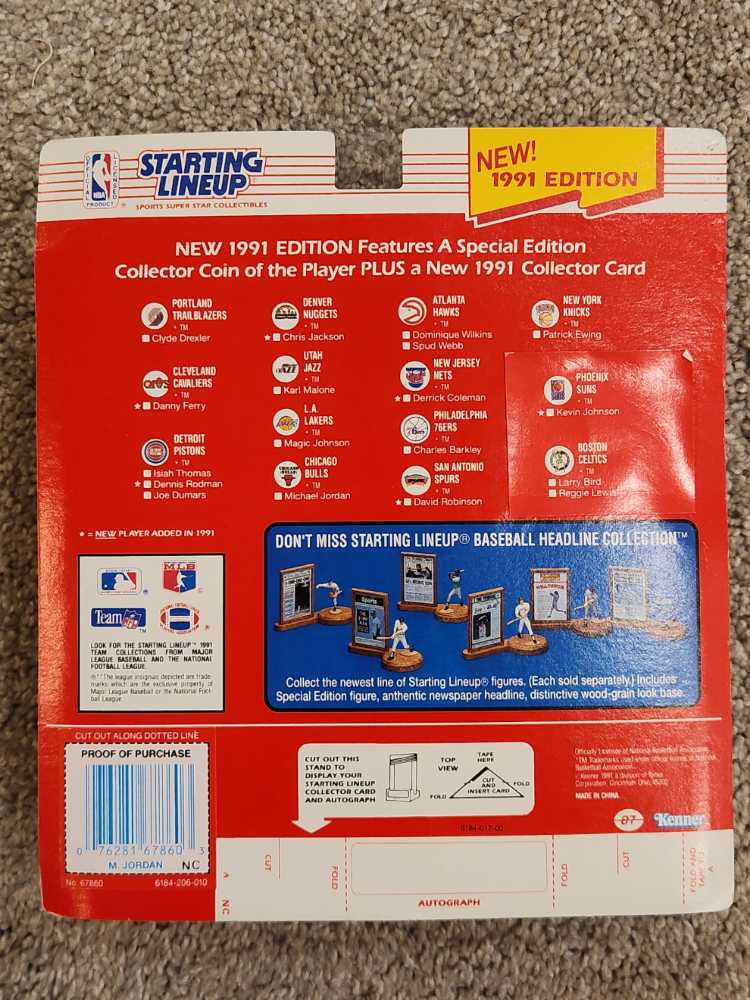 Michael Jordan • Chicago Bulls - Kenner (Starting Lineup: Basketball) action figure collectible [Barcode 076281678603] - Main Image 2