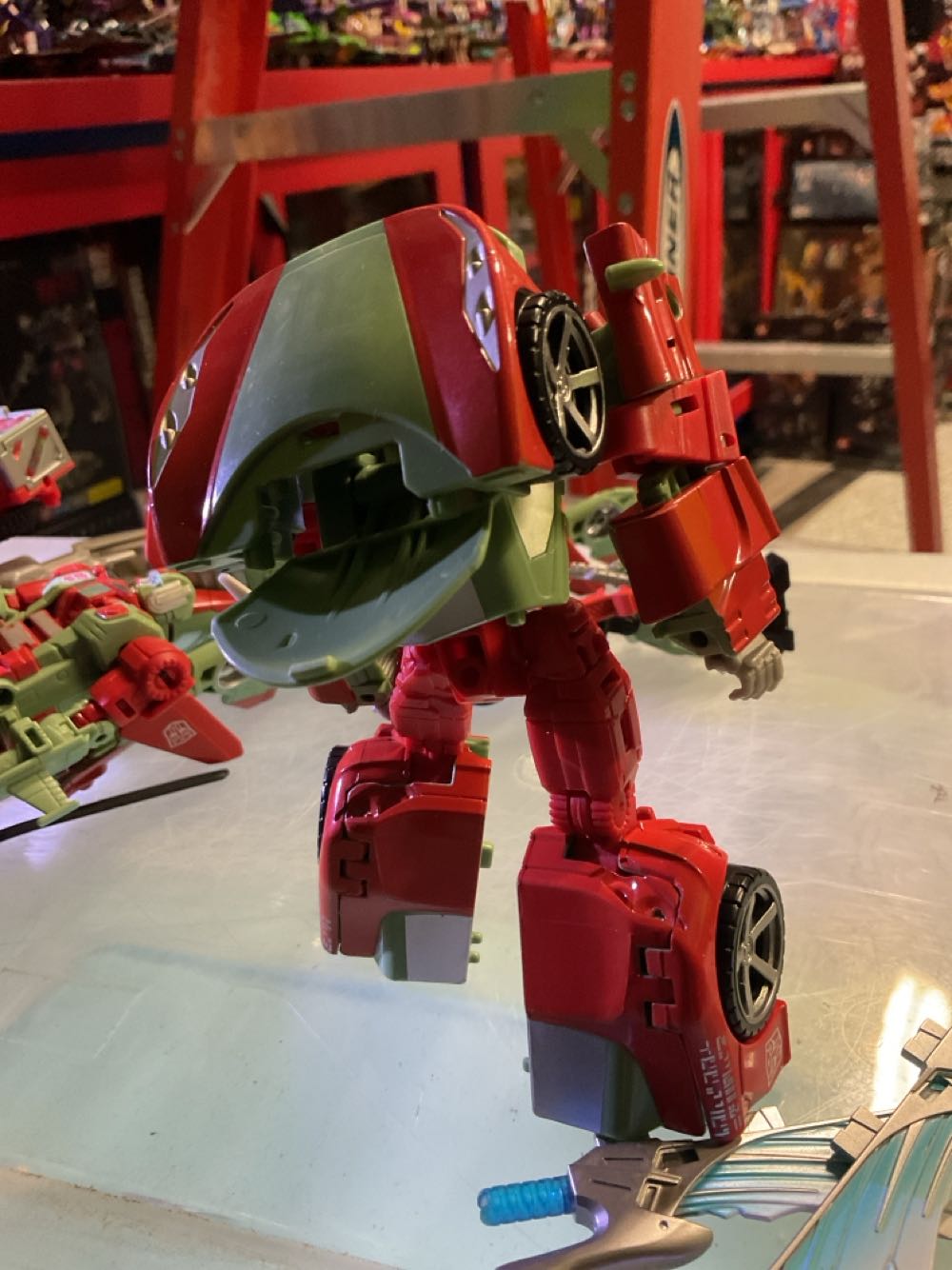 Transformers Combiner Wars Dust Up Torchbearers/Rust Renegades  (Combiner Wars) action figure collectible - Main Image 4