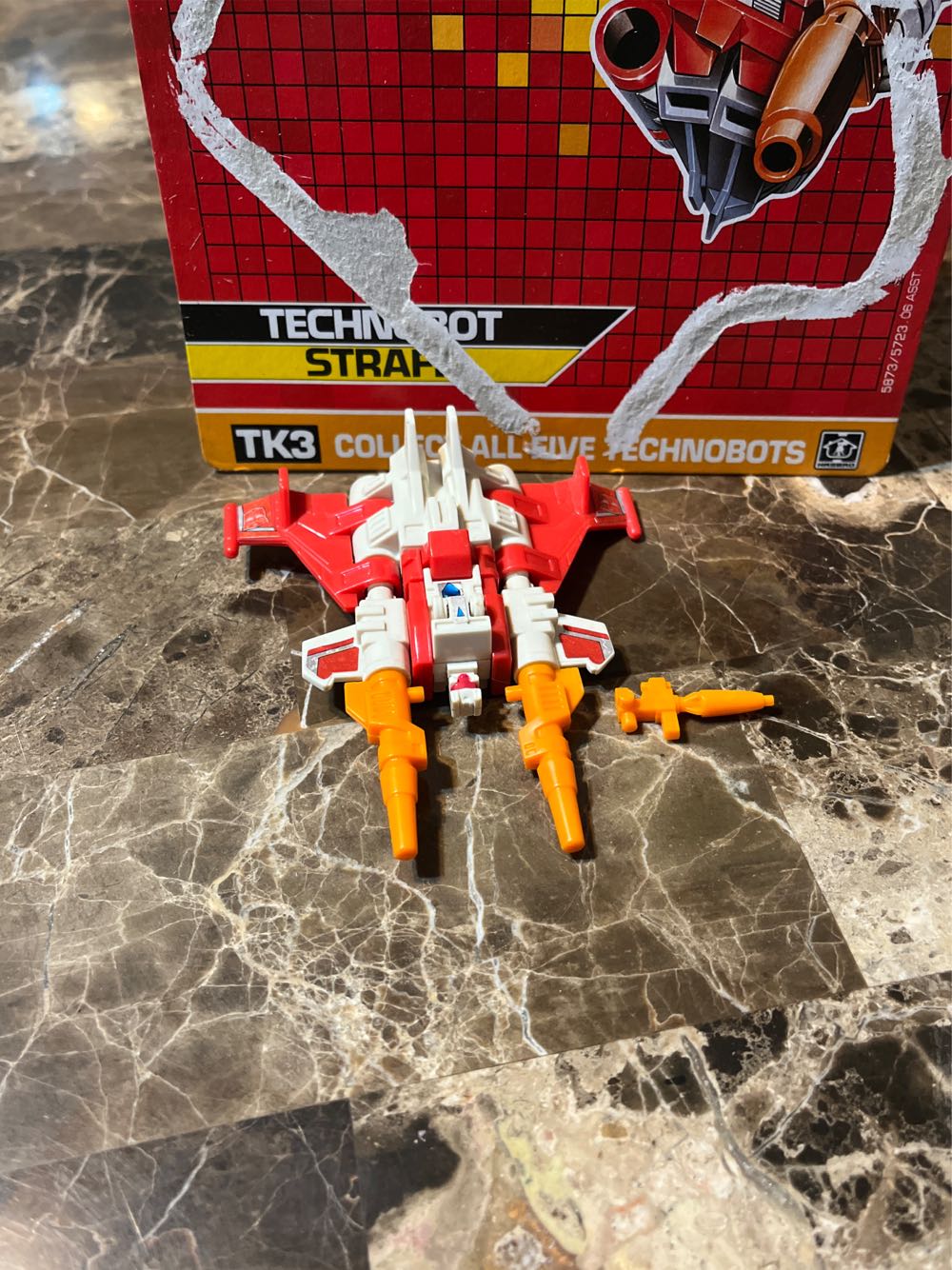 Technobots - Strafe  action figure collectible [Barcode 038976058732] - Main Image 2