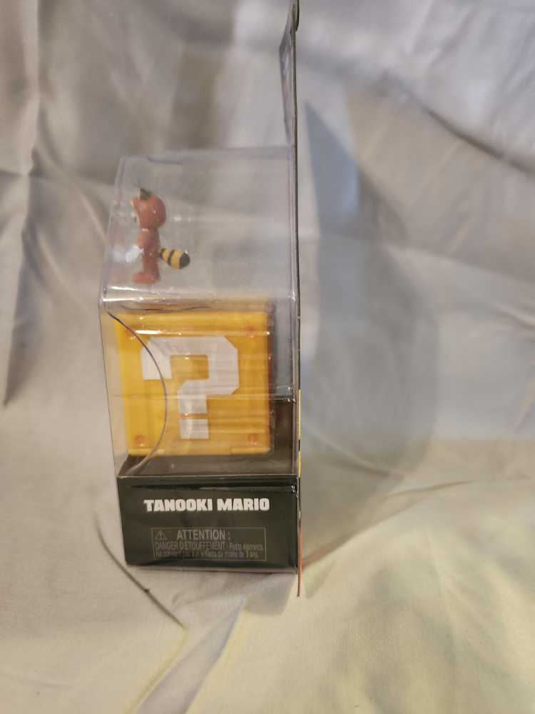 Jakks Pacific: The Super Mario Bros. Movie: Miniature Tanooki Mario Figure - JAKKS Pacific, Inc. (The Super Mario Bros. Movie) action figure collectible [Barcode 192995417960] - Main Image 3