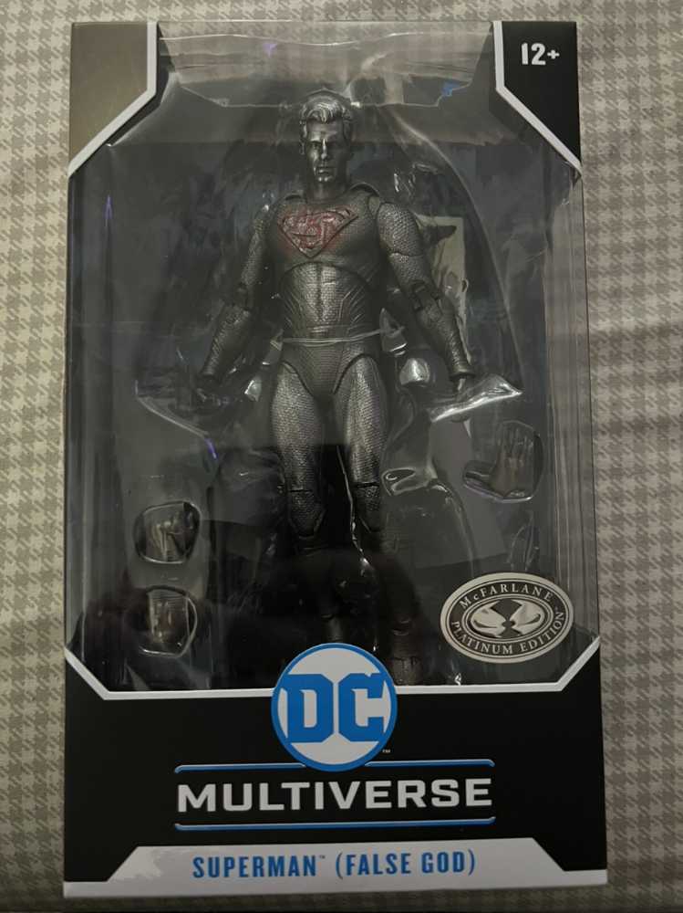 Superman False God Platinum Edition DC Multiverse - Batman v Superman: Dawn of Justice McFarlane - DC Multiverse