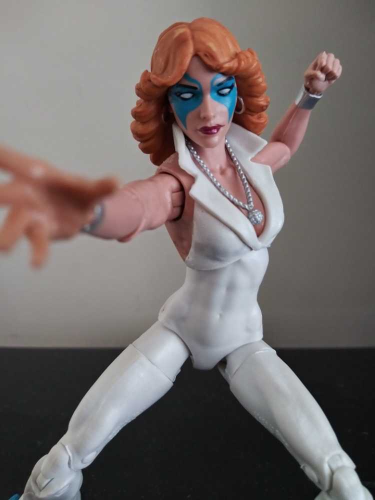 Dazzler - Hasbro (Marvel Legends - Warlock) action figure collectible - Main Image 4