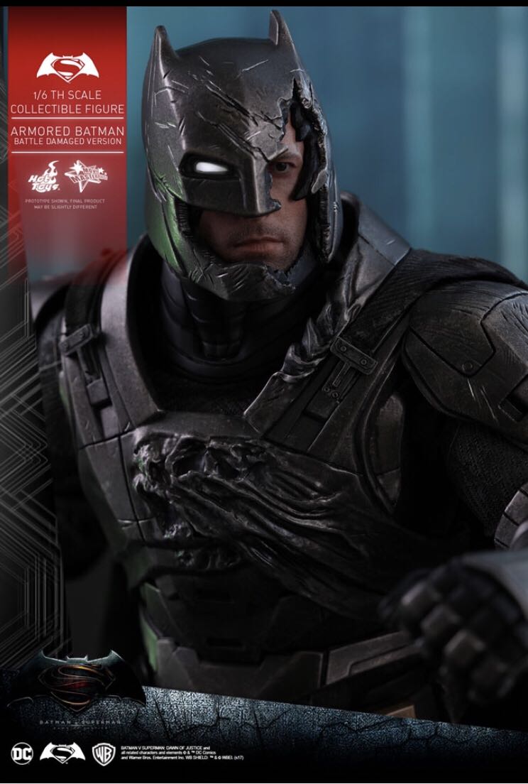 Batman Armoured Special Edition Hot Toys - Hot Toys (Dc Comics Hot Toys) action figure collectible - Main Image 4