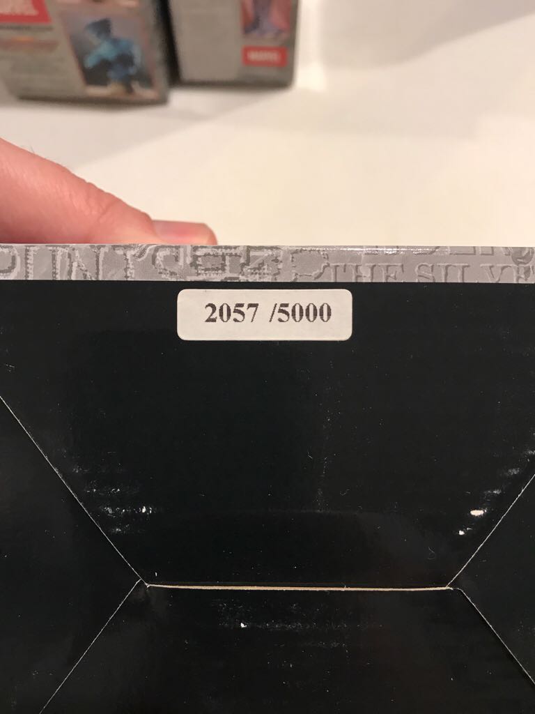 Bowen Mini Bust Deadpool  action figure collectible - Main Image 2