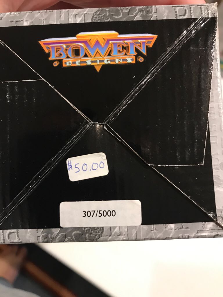 Bowen Mini Bust Scarlet Witch  action figure collectible - Main Image 2