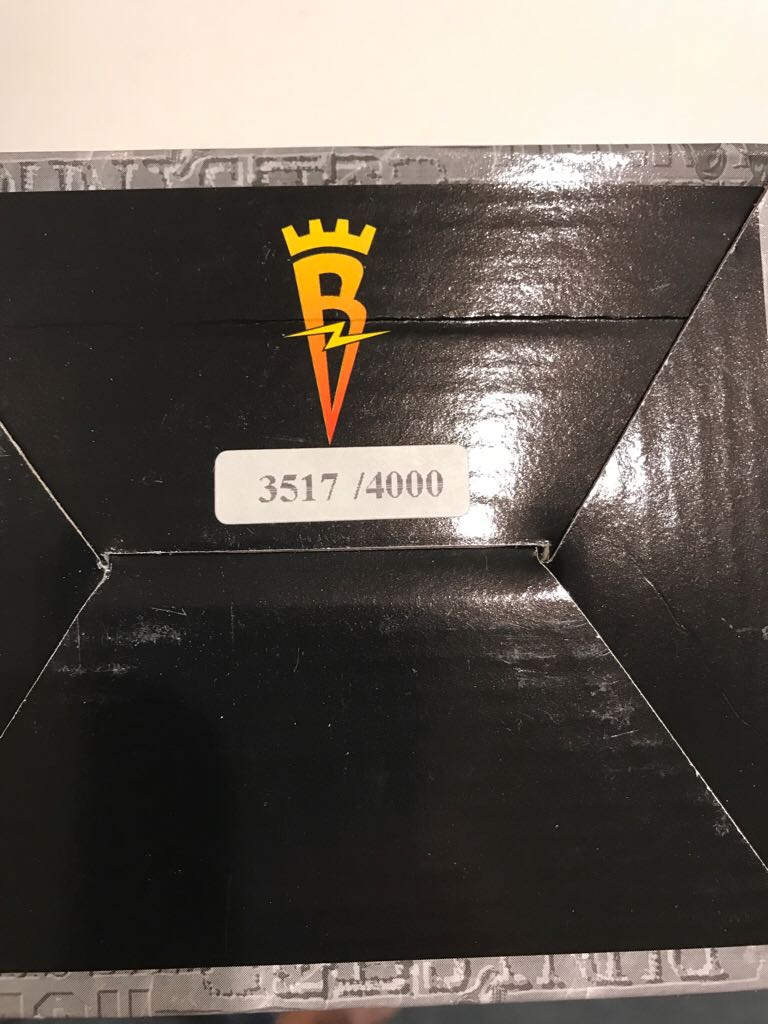 Bowen Mini Bust Iron Fist  action figure collectible - Main Image 2