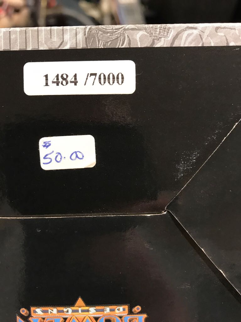 Bowen Mini Bust 25th Anniversary Wolverine  action figure collectible - Main Image 2